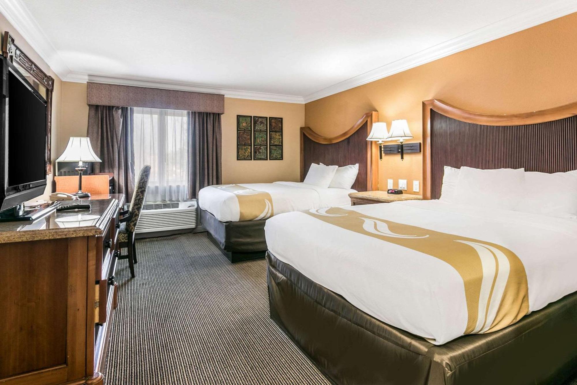 Quality Inn & Suites Atlanta Airport South College Park Buitenkant foto