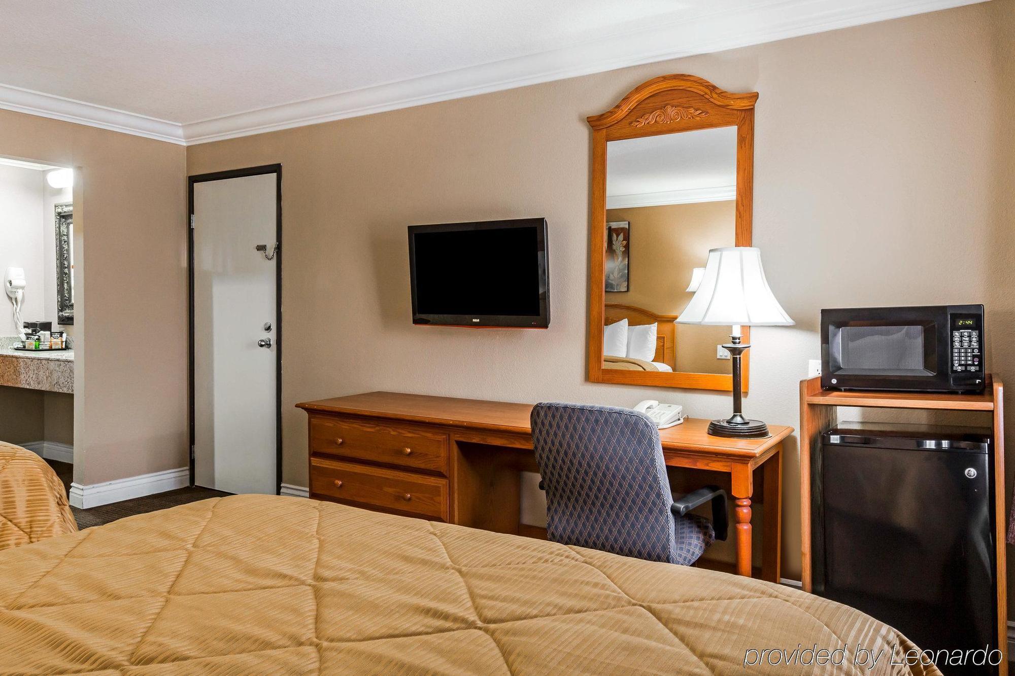 Quality Inn & Suites Atlanta Airport South College Park Buitenkant foto