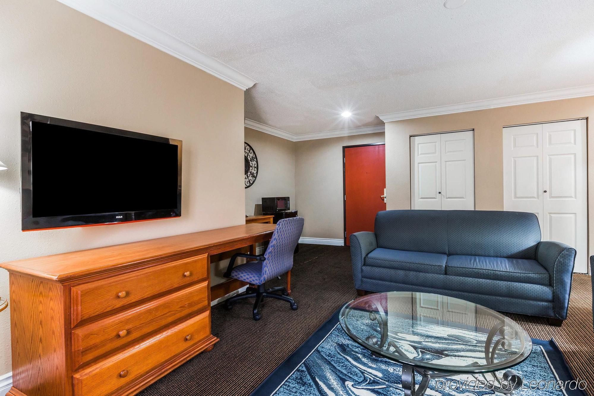 Quality Inn & Suites Atlanta Airport South College Park Buitenkant foto